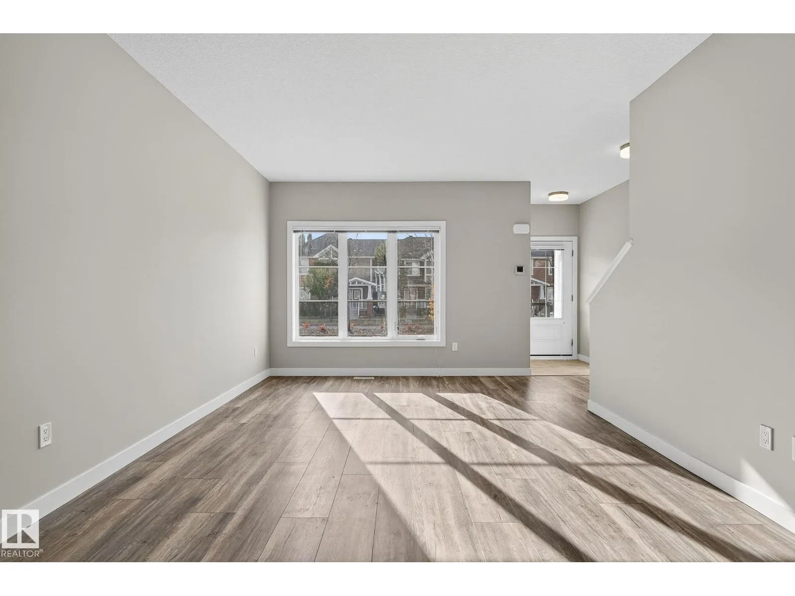 1077 Gault BV NW