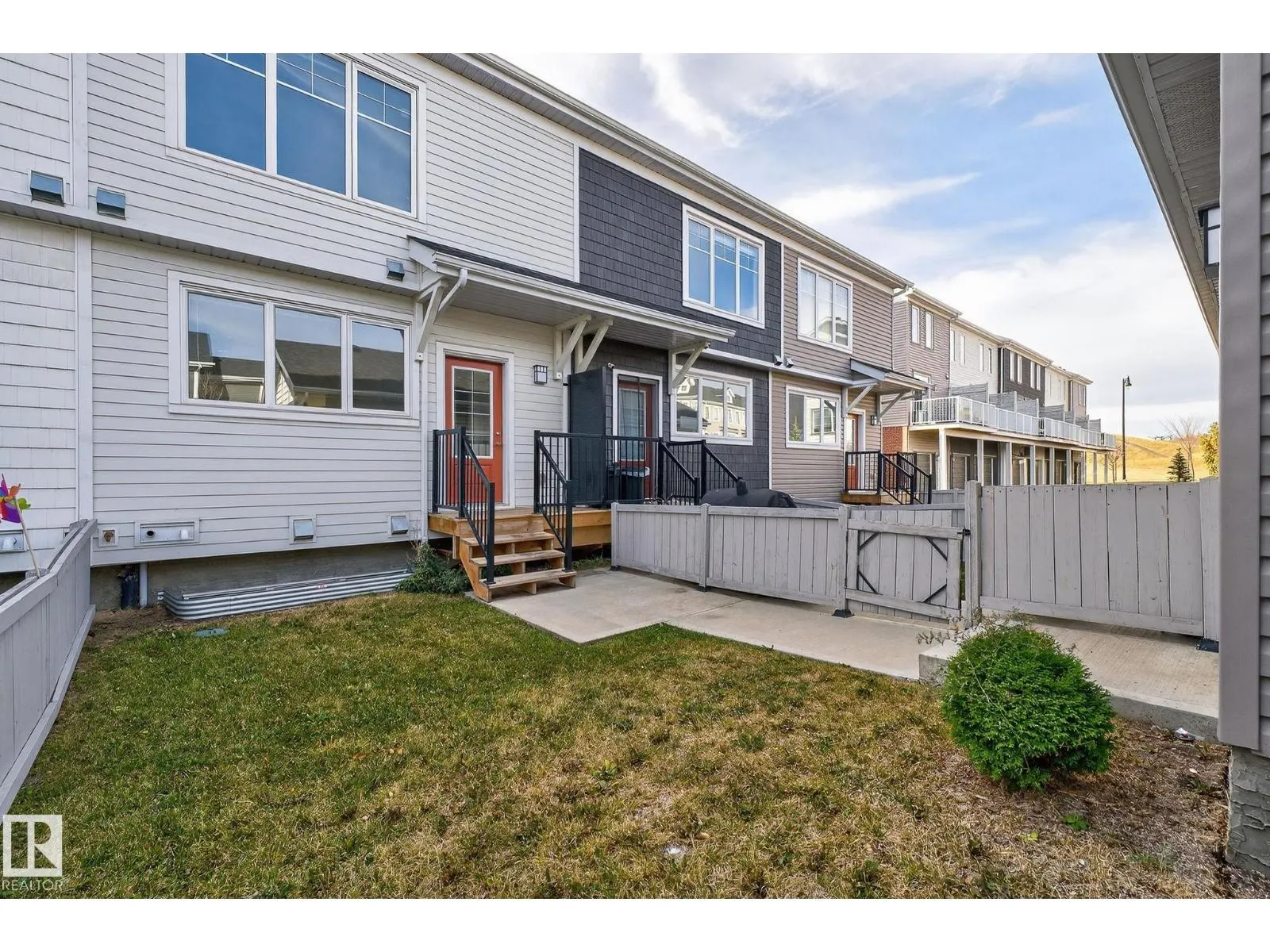 1077 Gault BV NW