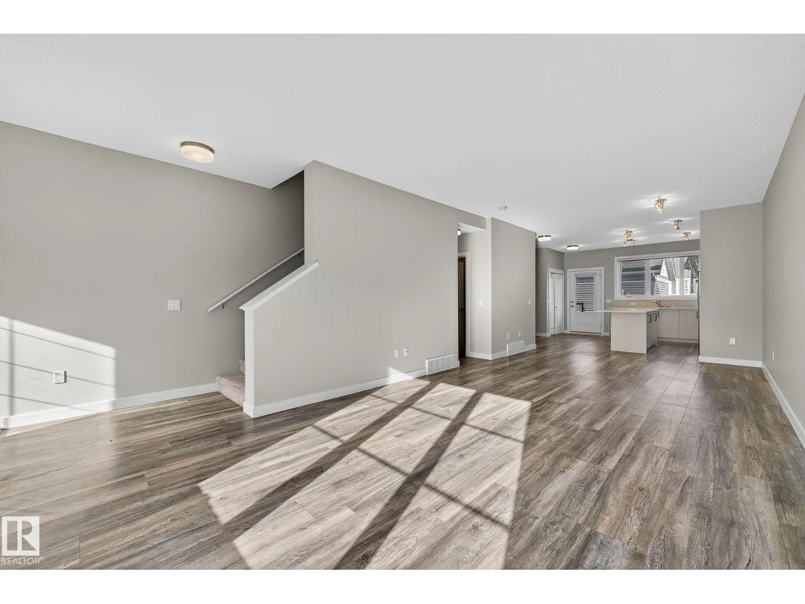 1077 Gault BV NW