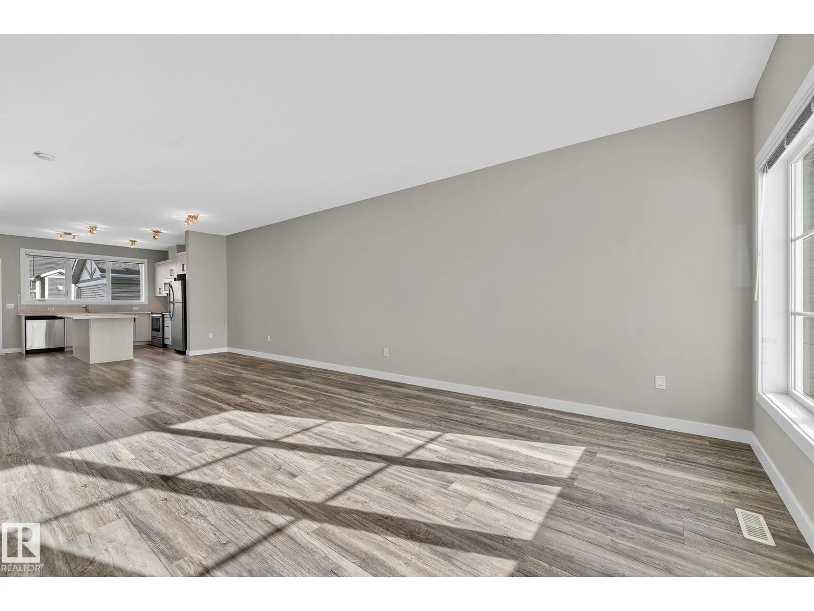1077 Gault BV NW