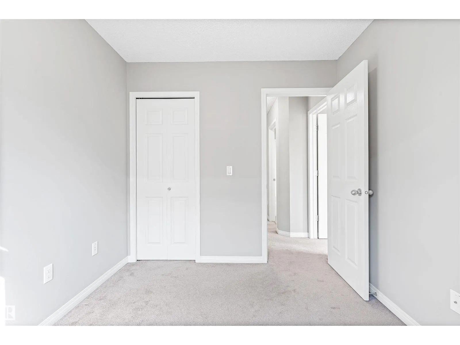 #154 1804 70 ST SW