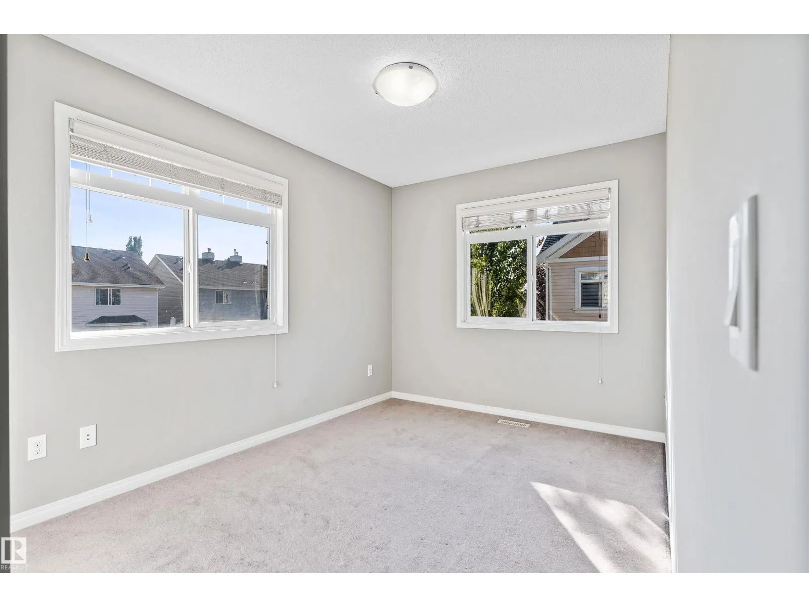 #154 1804 70 ST SW