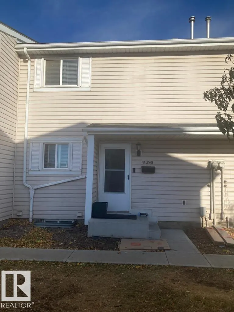 11398 139 AV NW