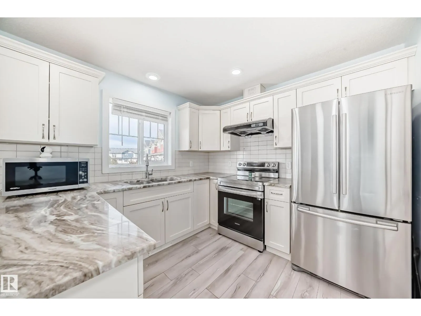 #49 165 Cy Becker BV NW NW