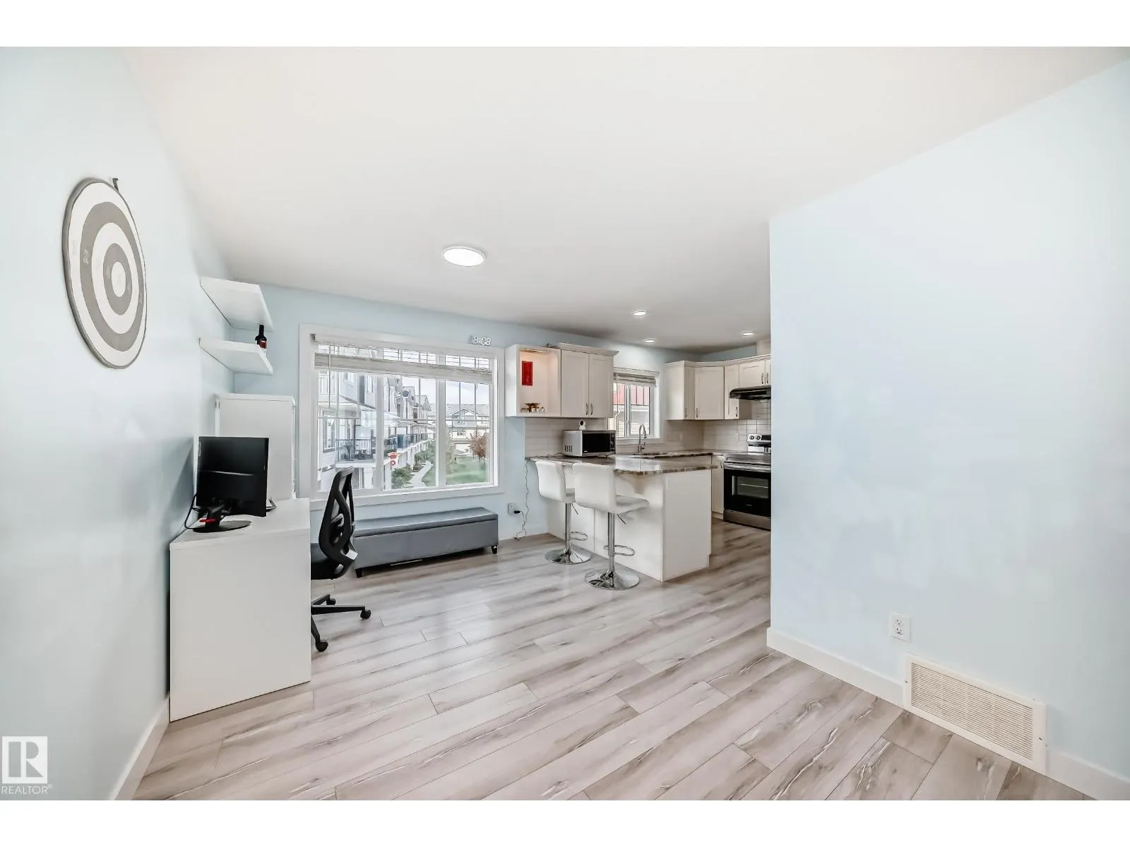 #49 165 Cy Becker BV NW NW