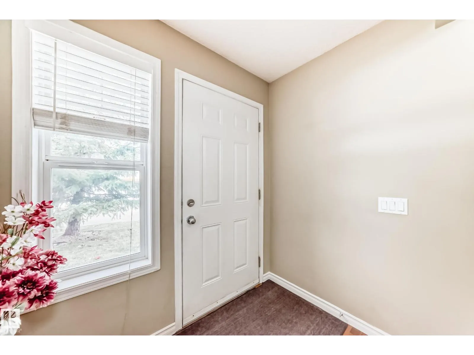 #72 230 EDWARDS DR SW