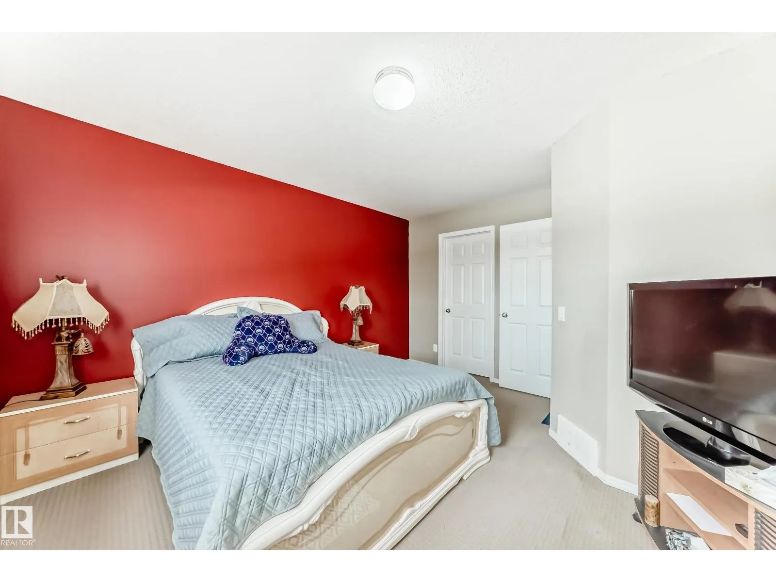 #72 230 EDWARDS DR SW