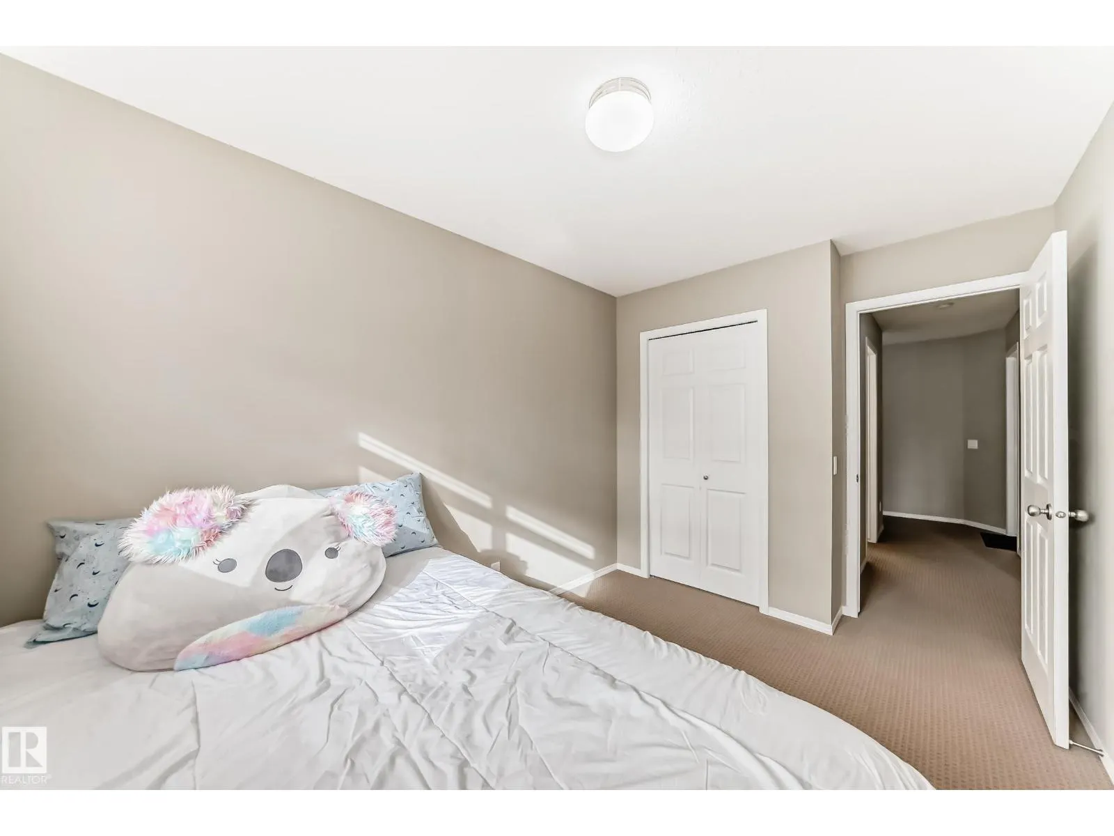 #72 230 EDWARDS DR SW