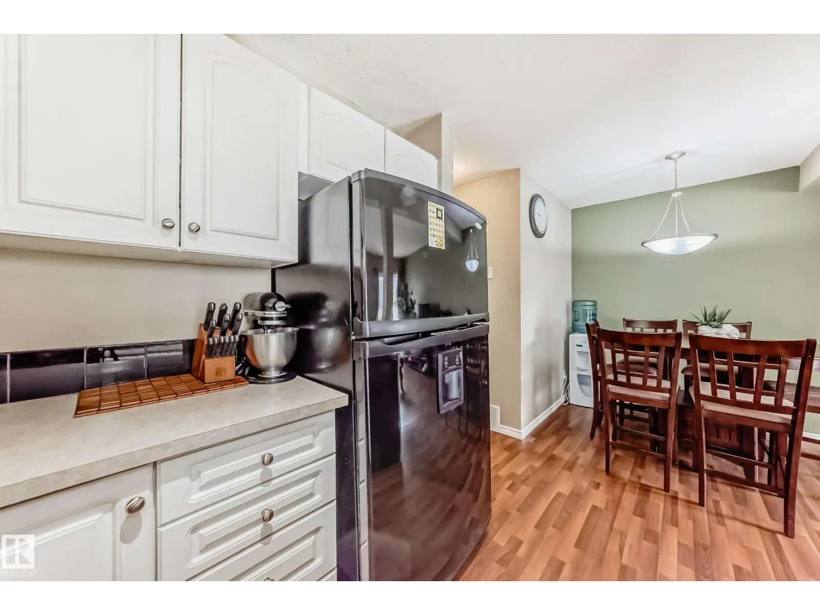 #72 230 EDWARDS DR SW