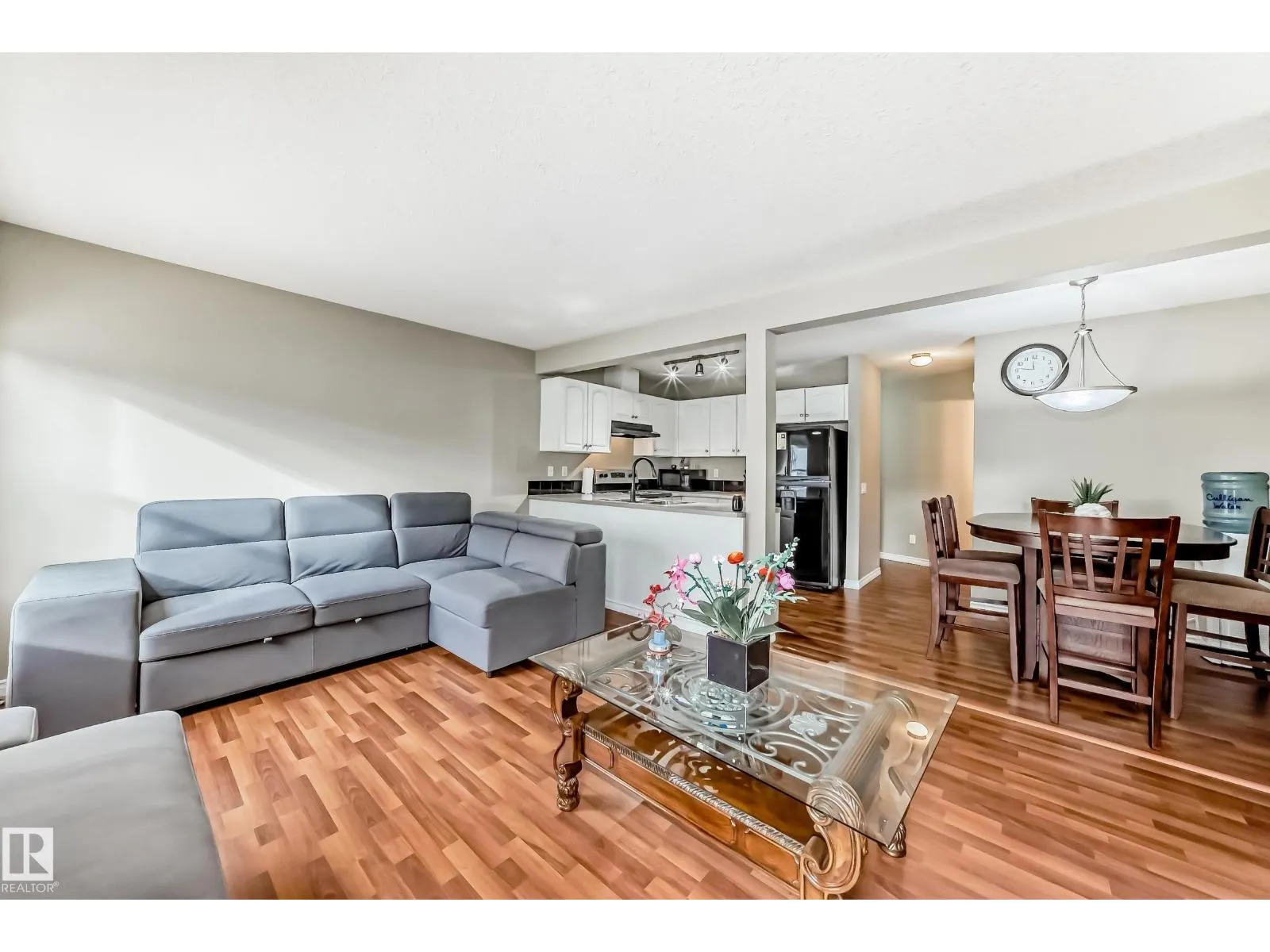 #72 230 EDWARDS DR SW