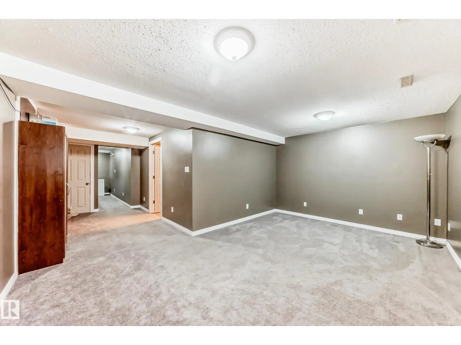 #72 230 EDWARDS DR SW