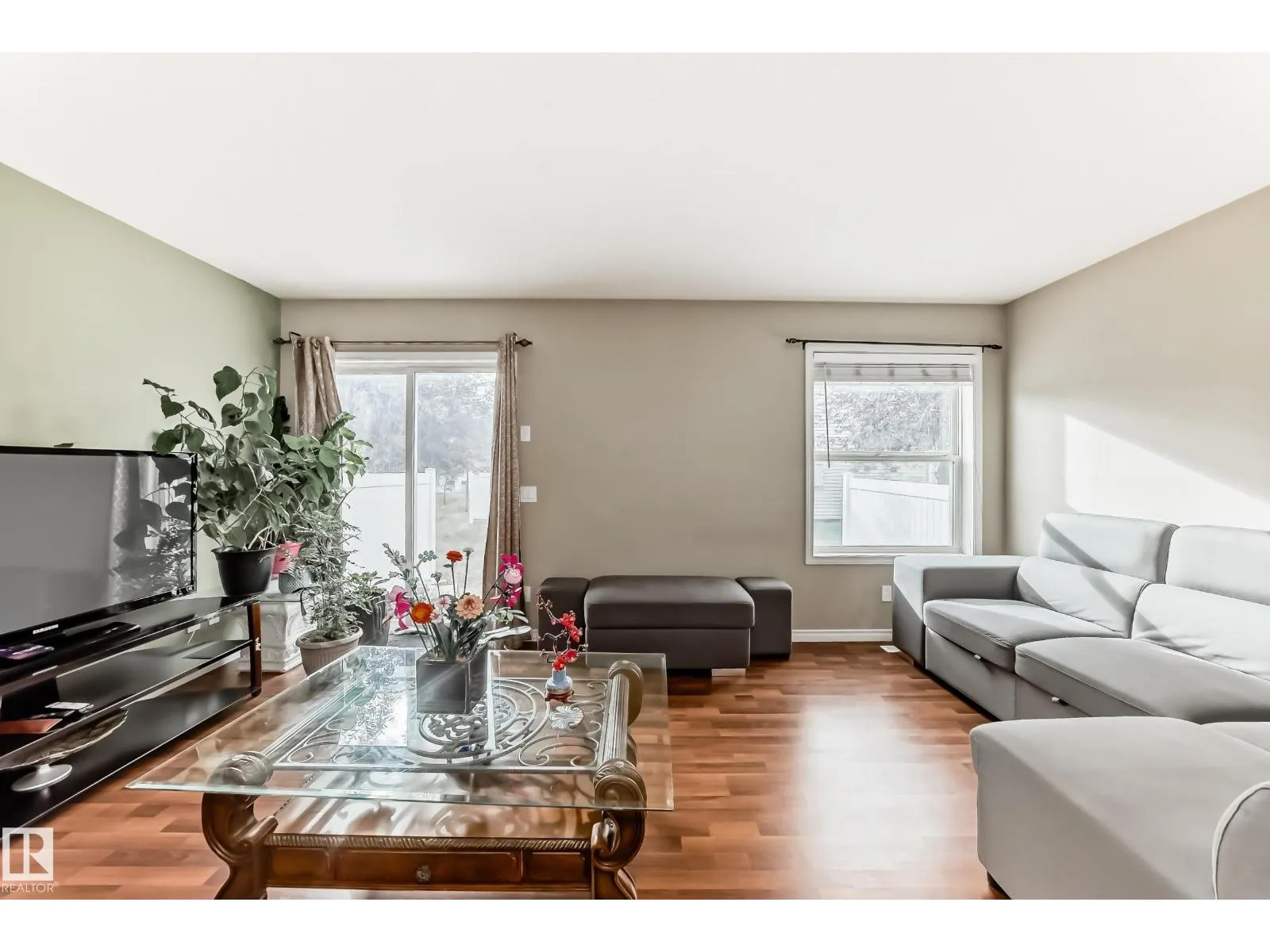 #72 230 EDWARDS DR SW