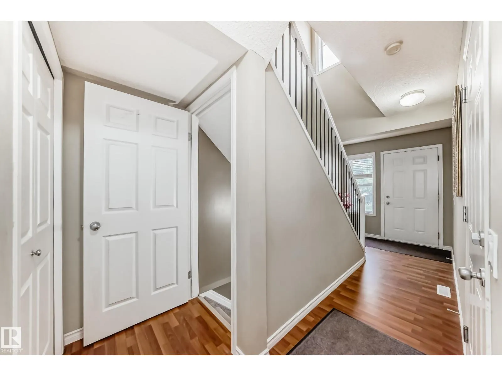 #72 230 EDWARDS DR SW