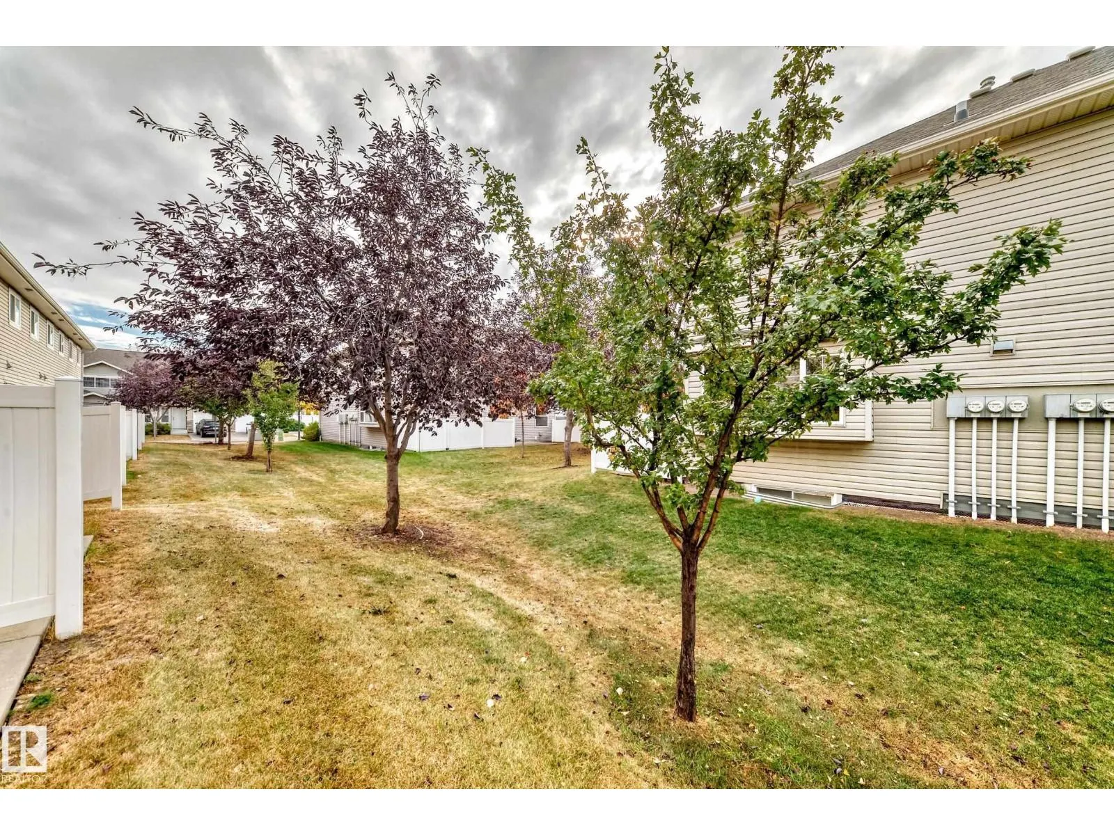 #72 230 EDWARDS DR SW