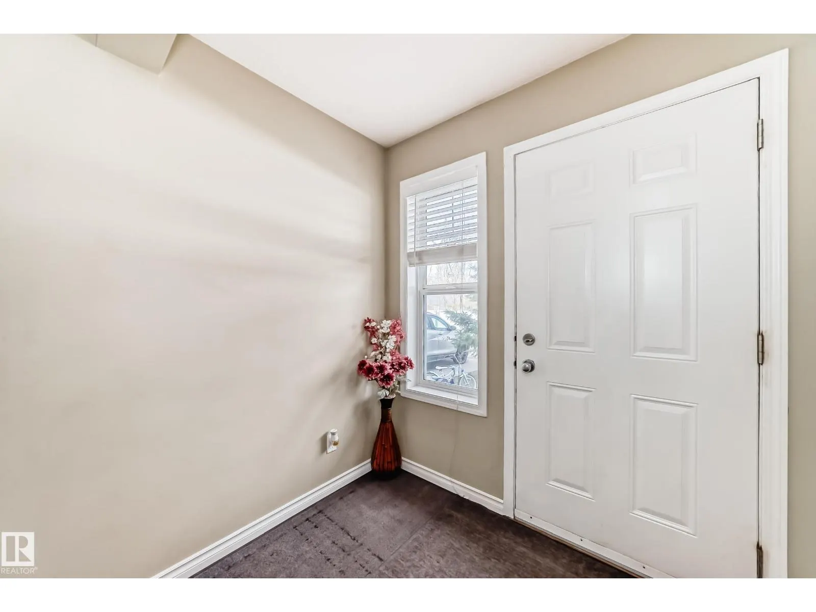 #72 230 EDWARDS DR SW