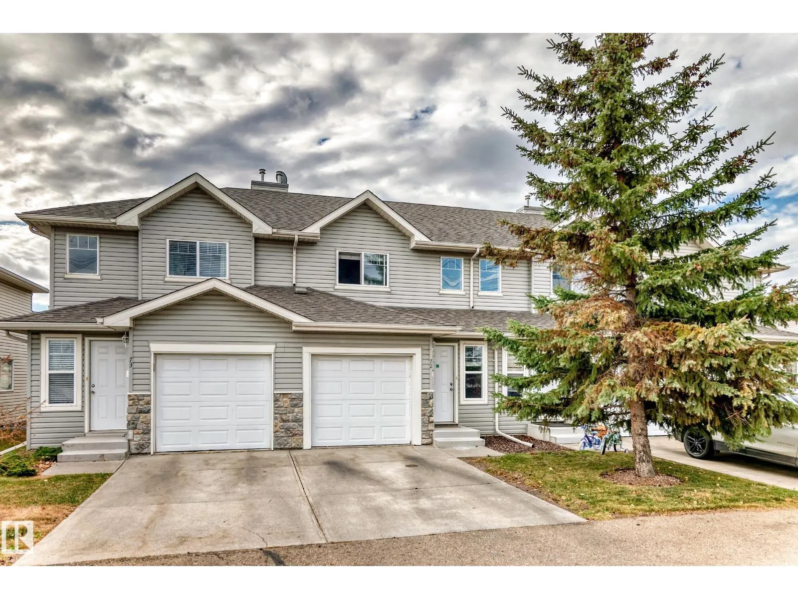 #72 230 EDWARDS DR SW