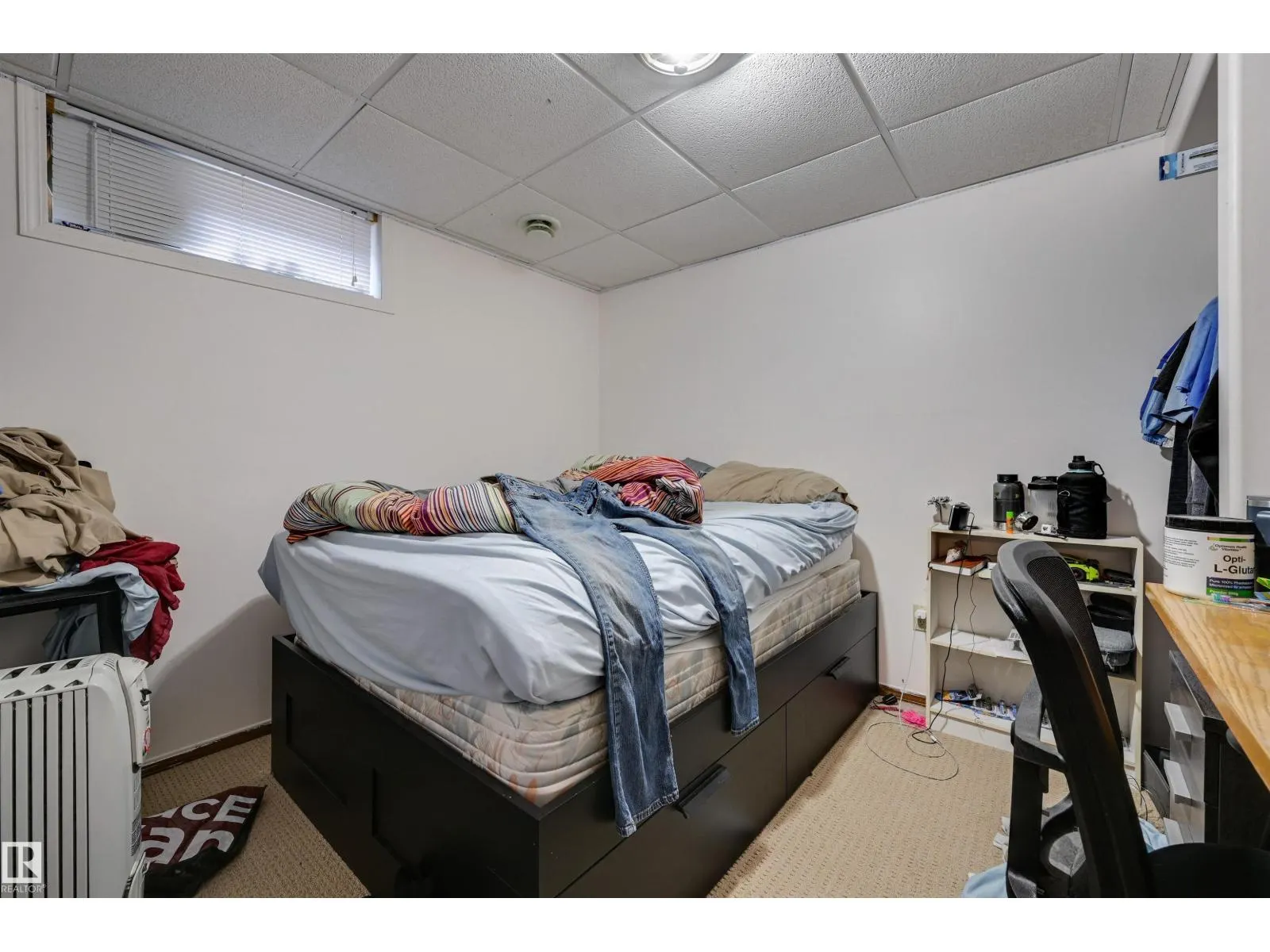 10463 21 AV NW NW