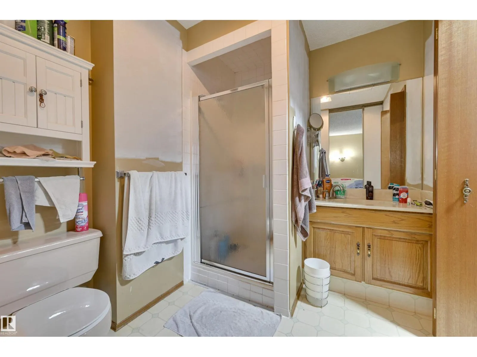 10463 21 AV NW NW