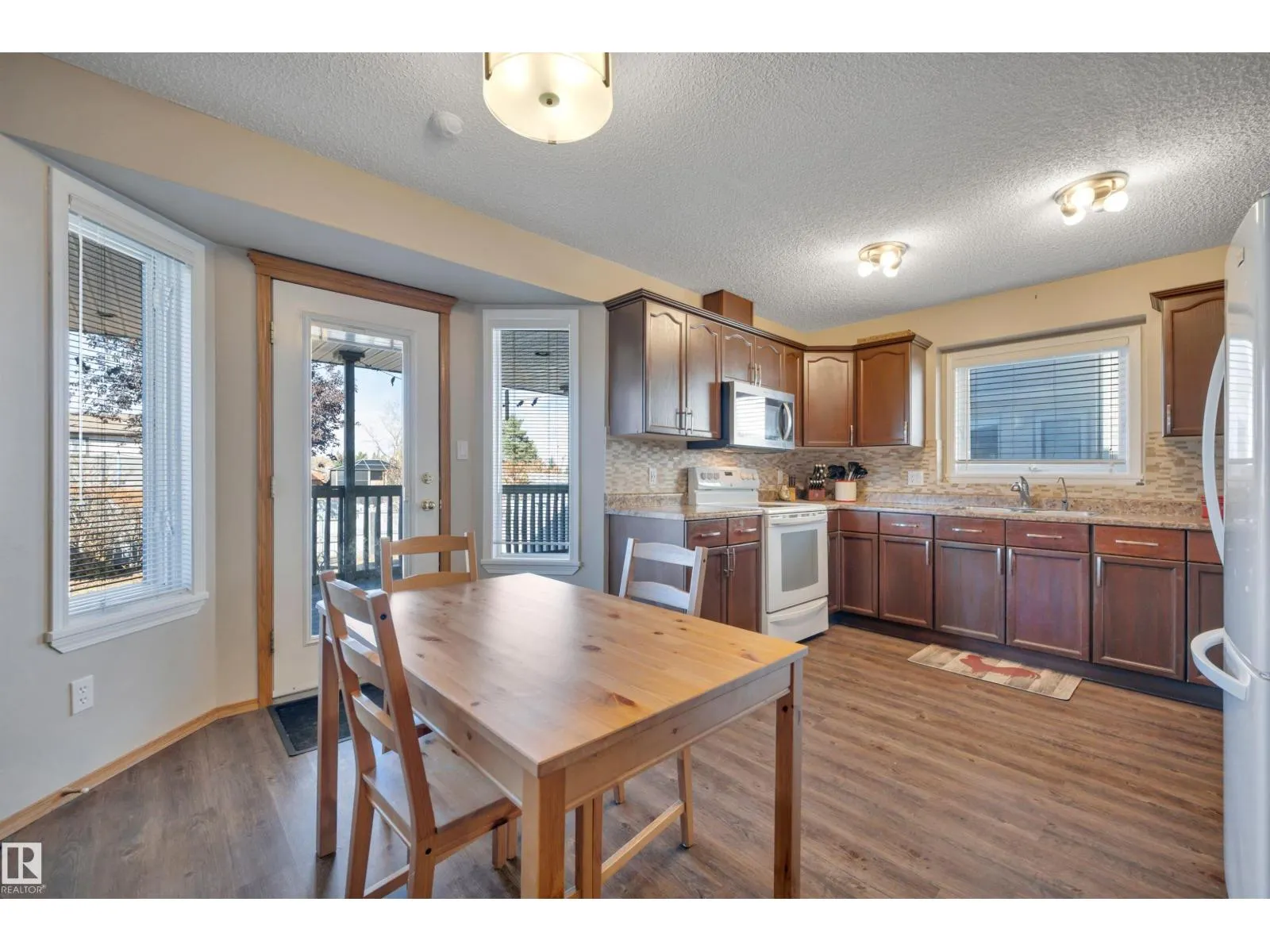 113 PIPESTONE DR