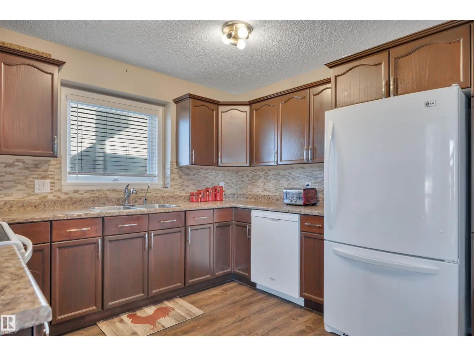 113 PIPESTONE DR