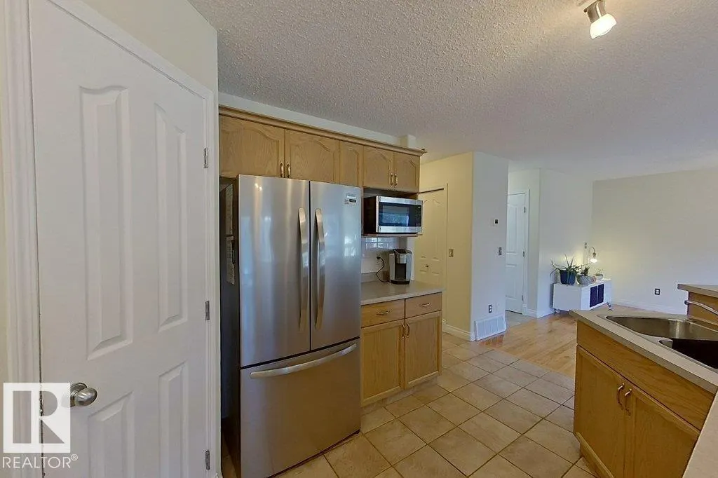 14 ELBOW PL