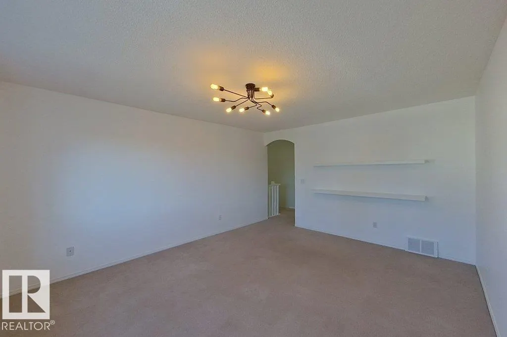 14 ELBOW PL