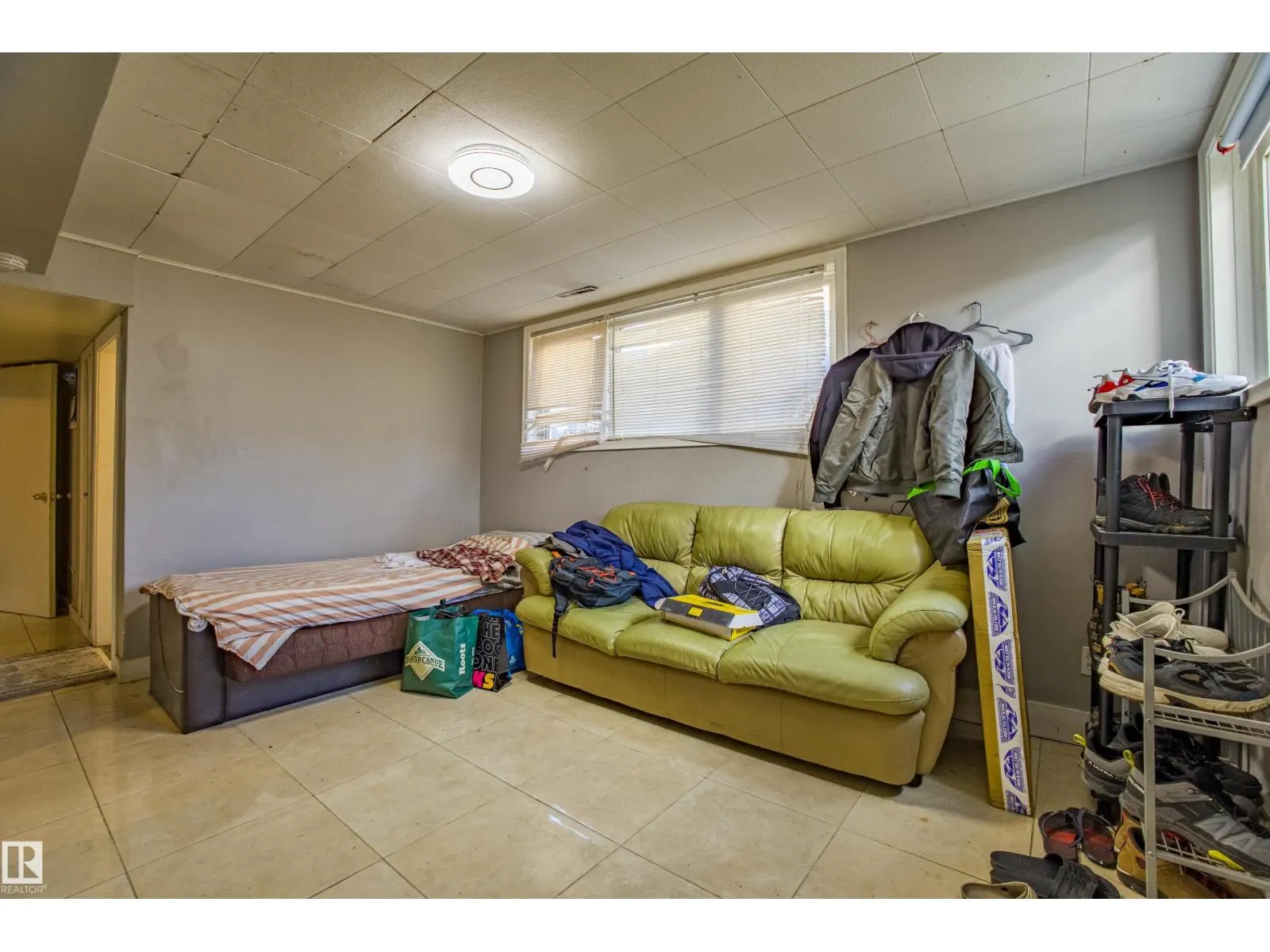 12716 12718 94 ST NW