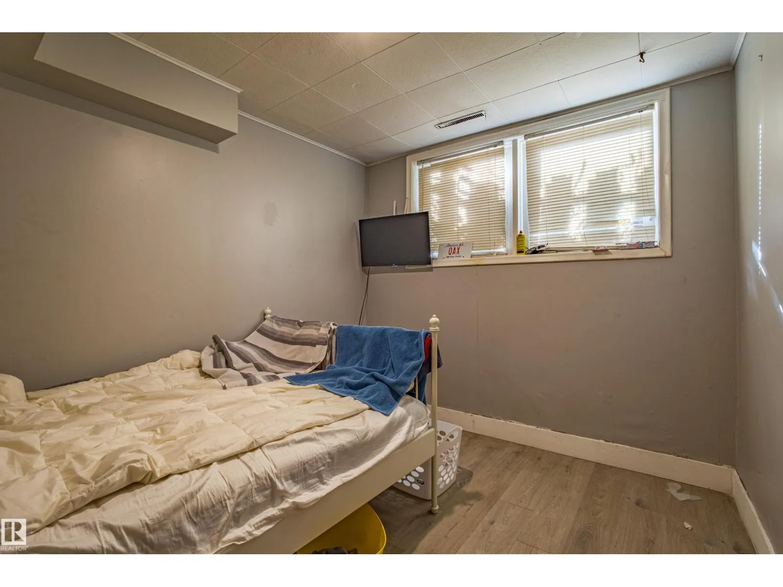 12716 12718 94 ST NW