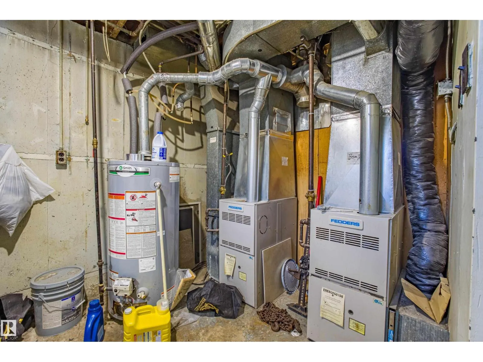 12716 12718 94 ST NW