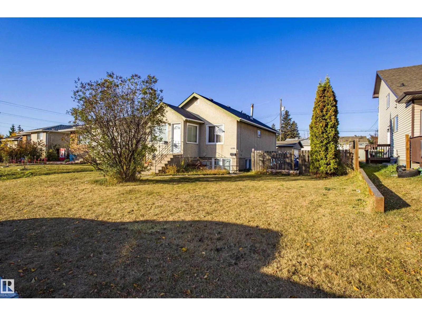 12716 12718 94 ST NW
