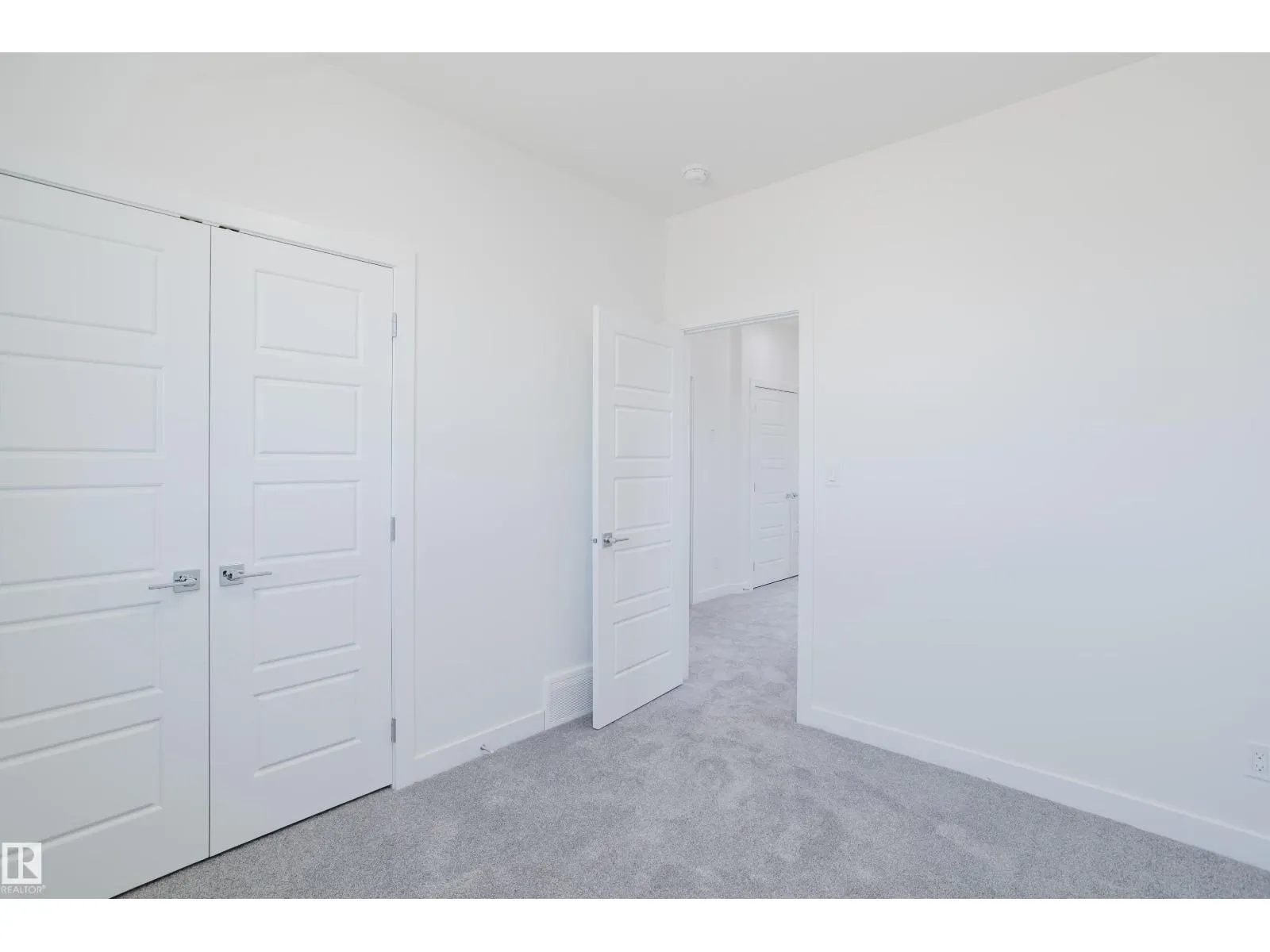 261 Munn WY