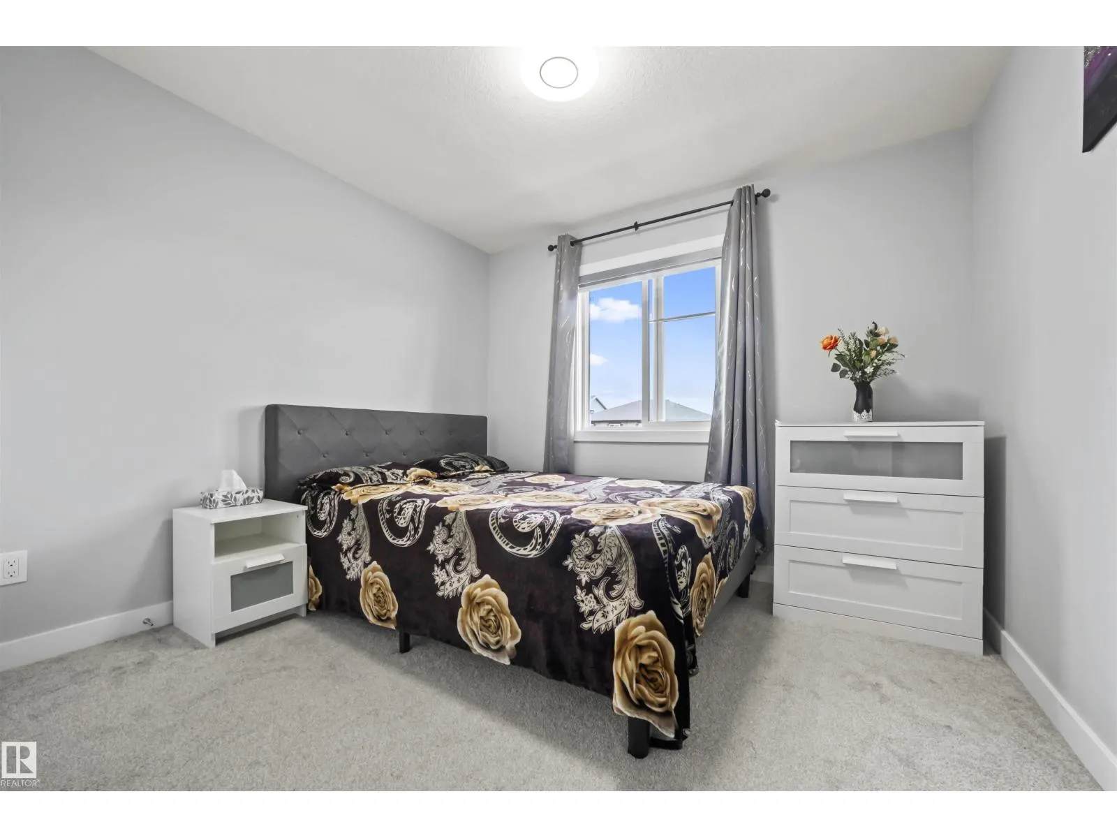 2153 MAPLE RD NW