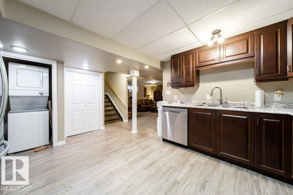 6040 166 AV NW