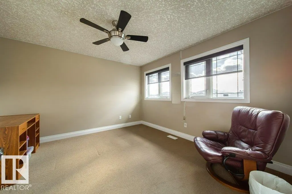 6040 166 AV NW
