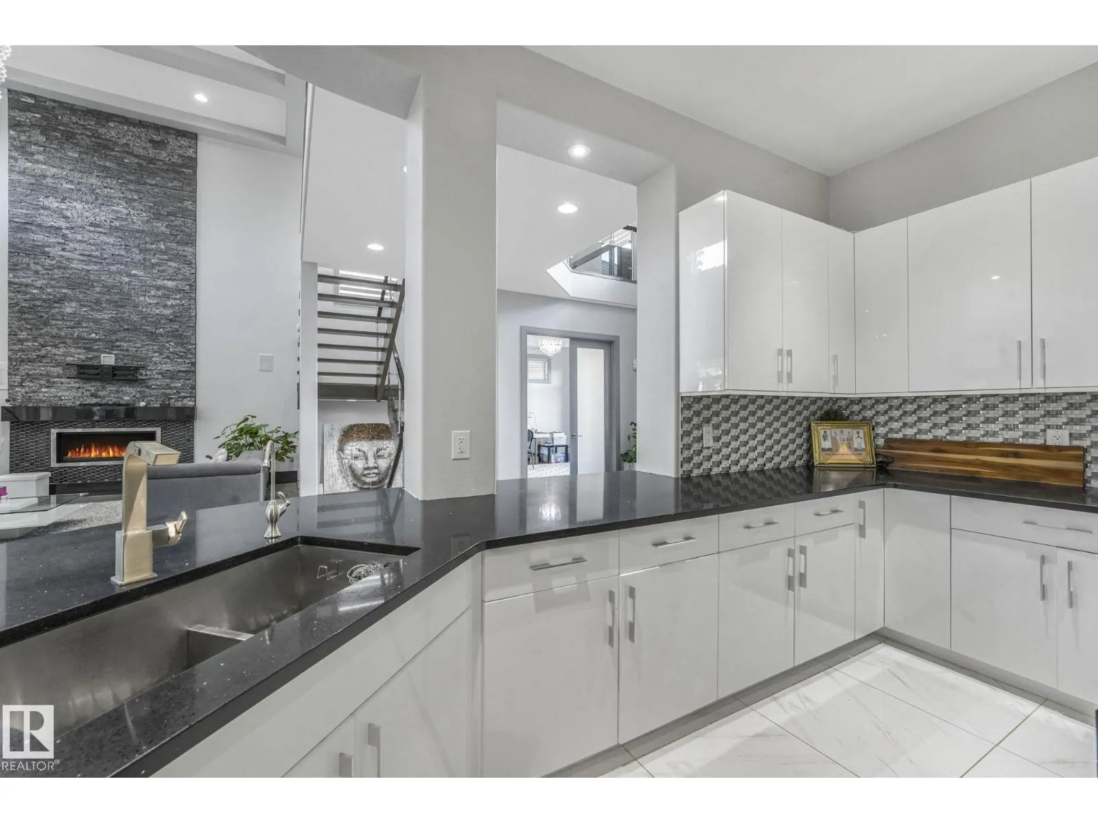 3510 WATSON PT SW