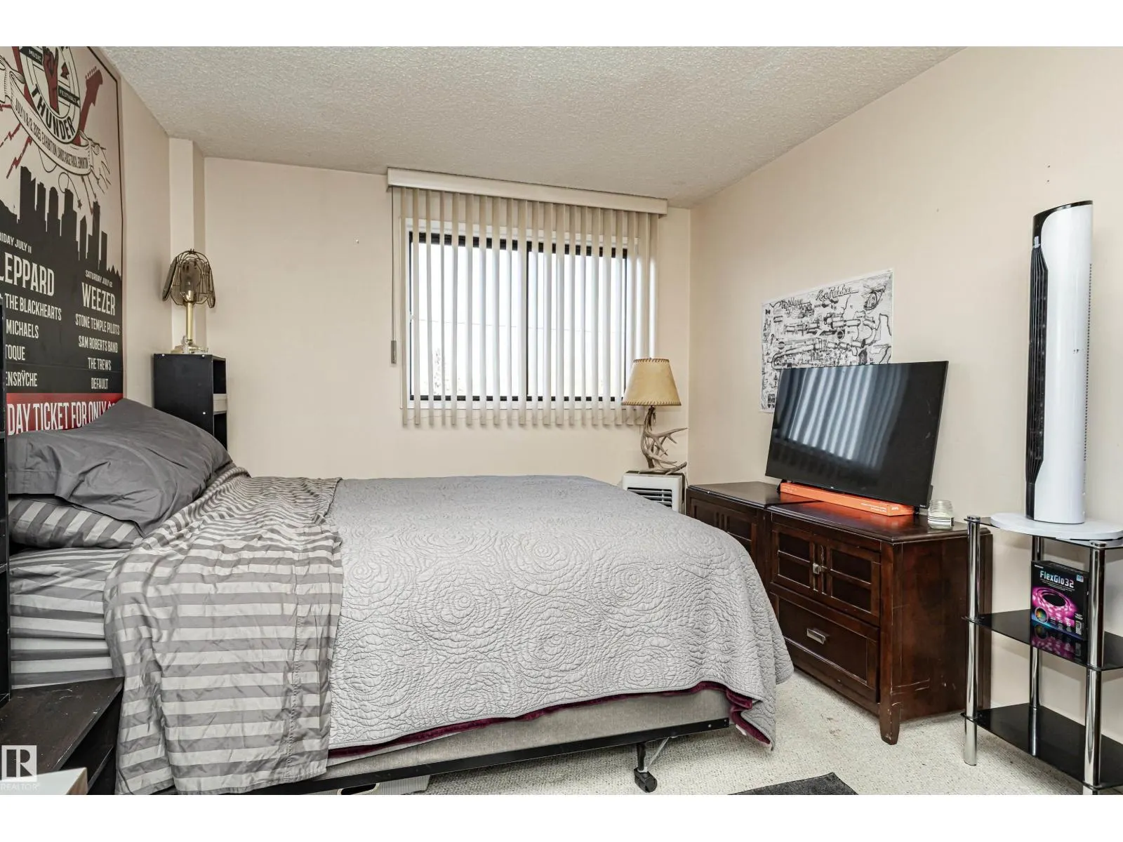 #305 5316 118 AV NW