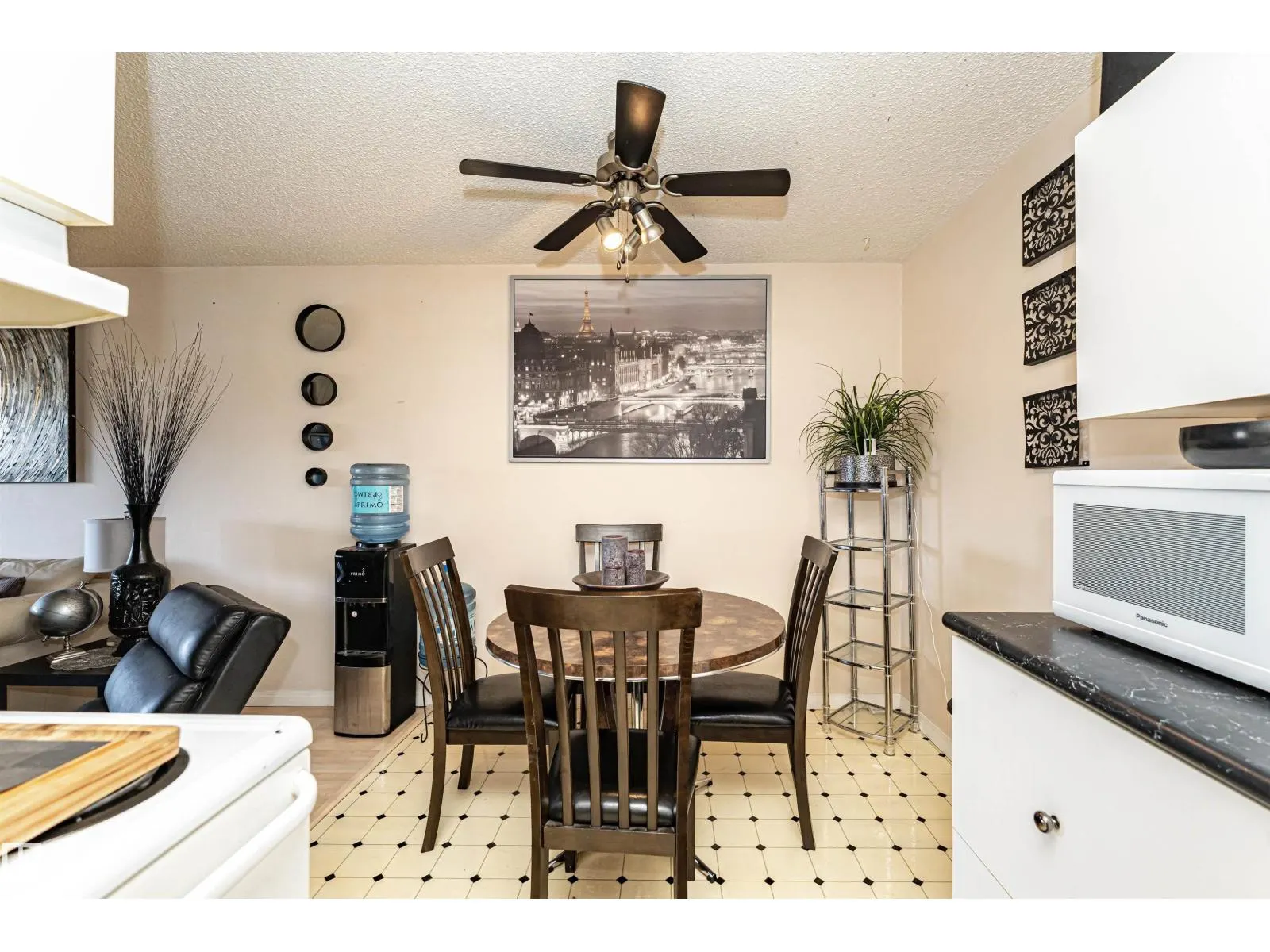 #305 5316 118 AV NW