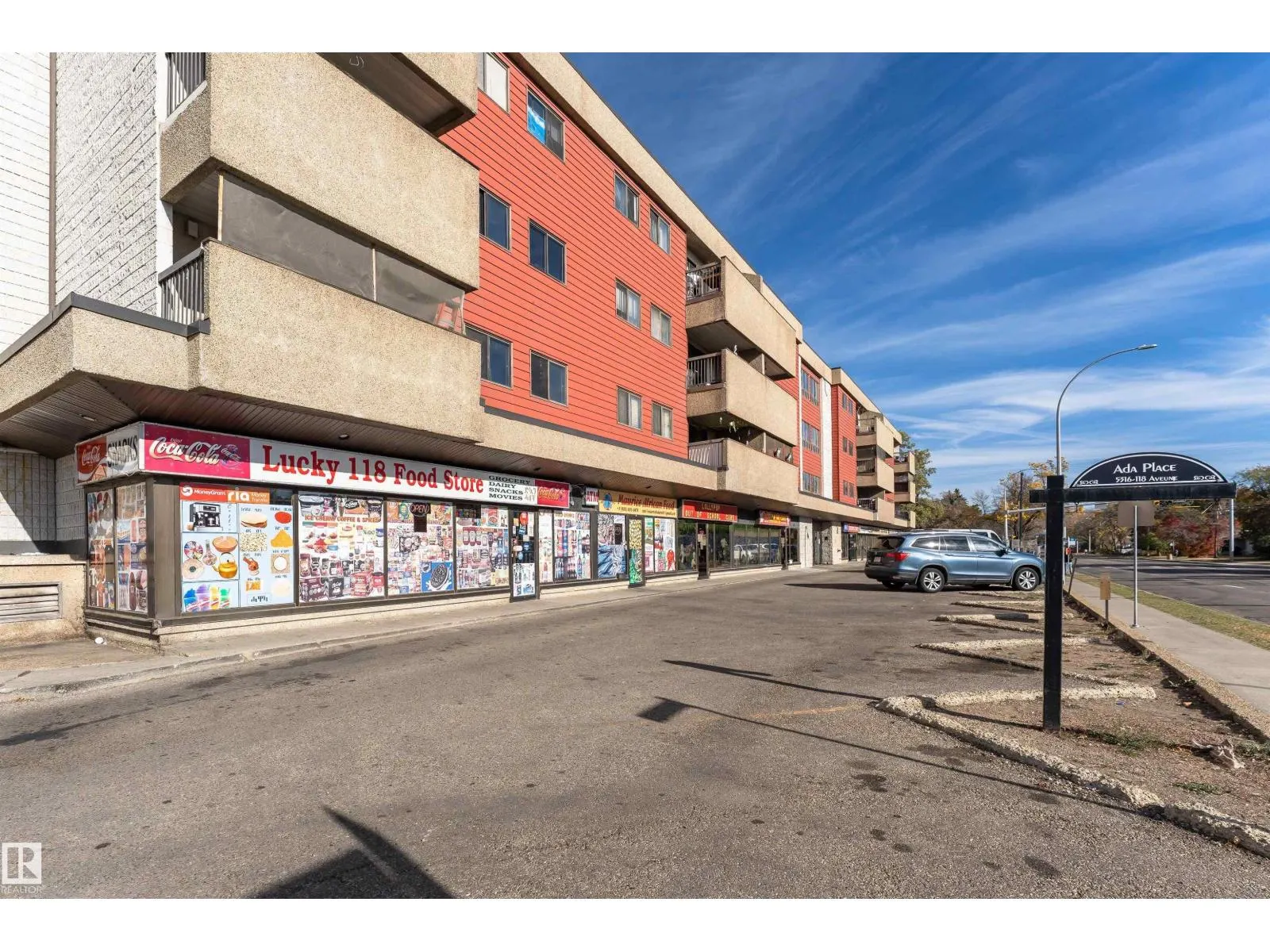 #305 5316 118 AV NW