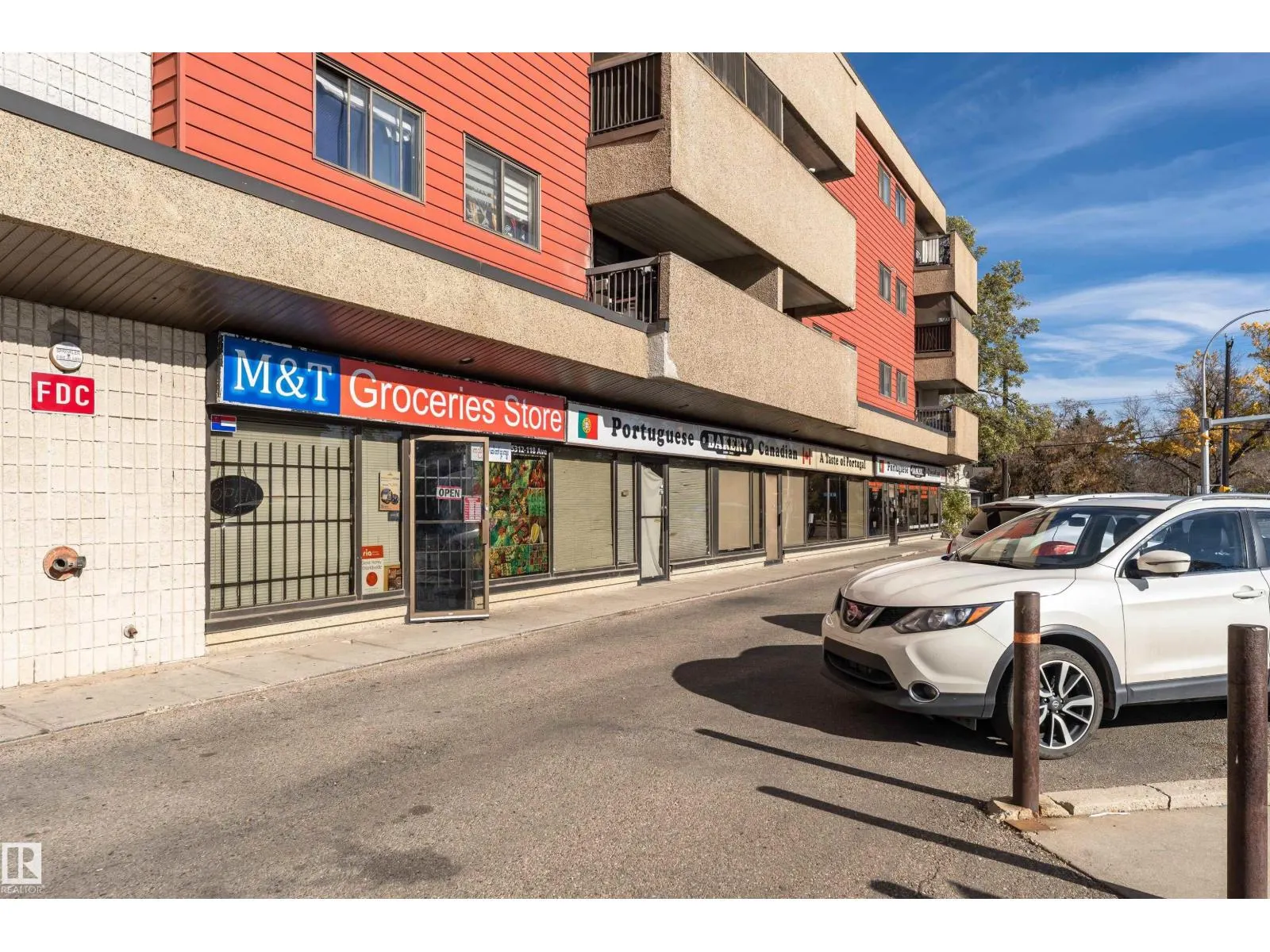 #305 5316 118 AV NW