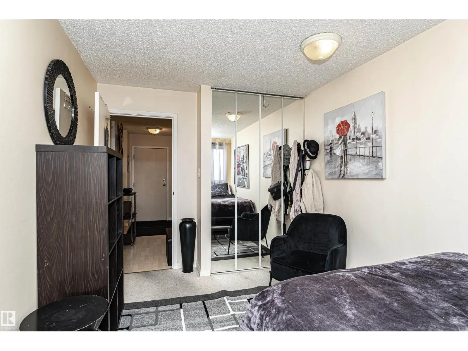 #305 5316 118 AV NW