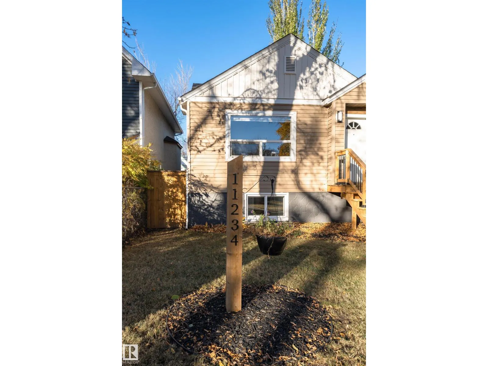 11234 91 ST NW