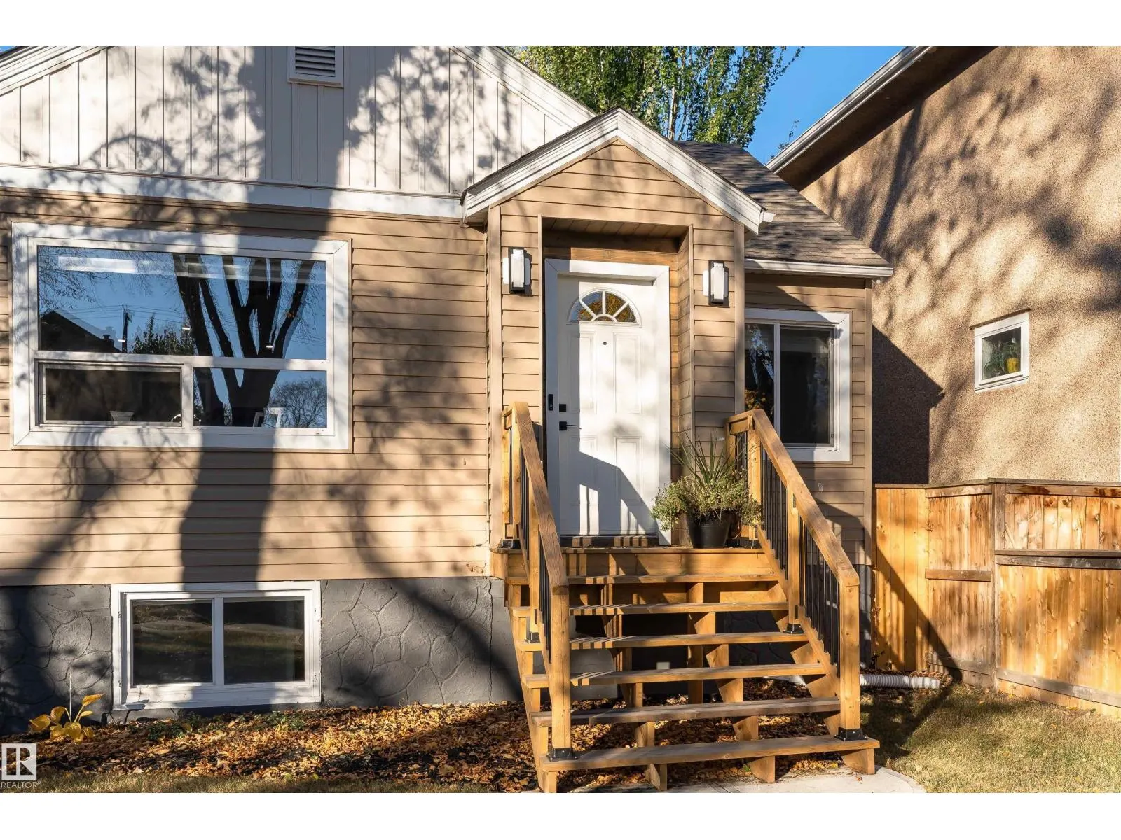 11234 91 ST NW