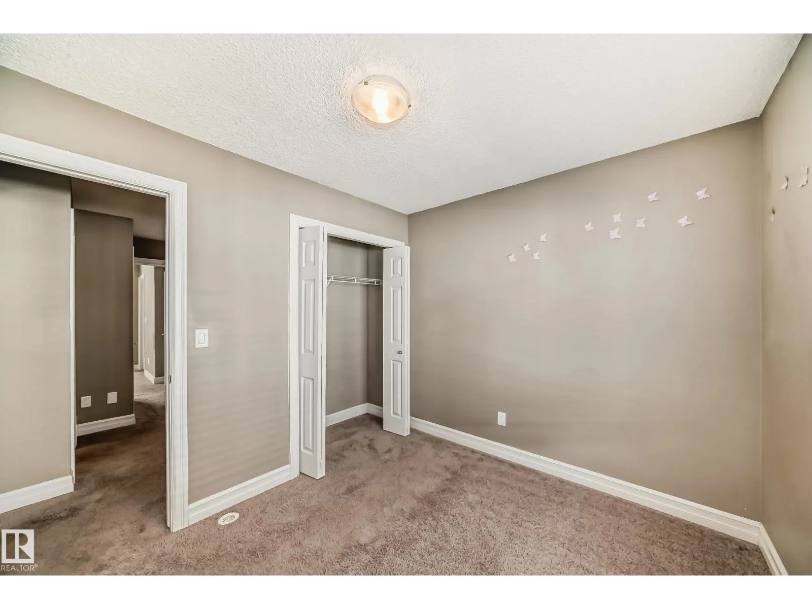 #54 3625 144 AV NW