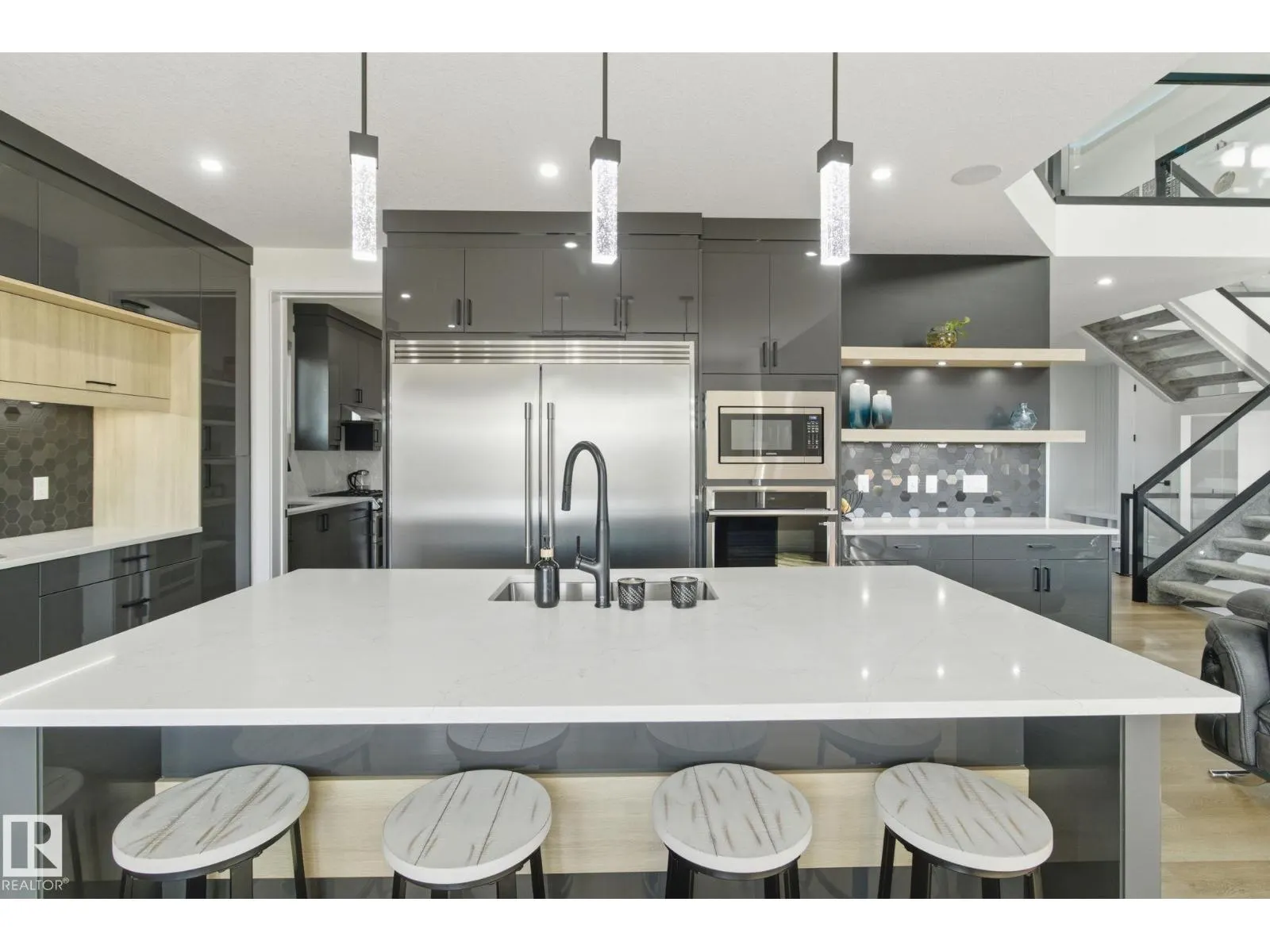 5611 CAUTLEY COVE CV SW