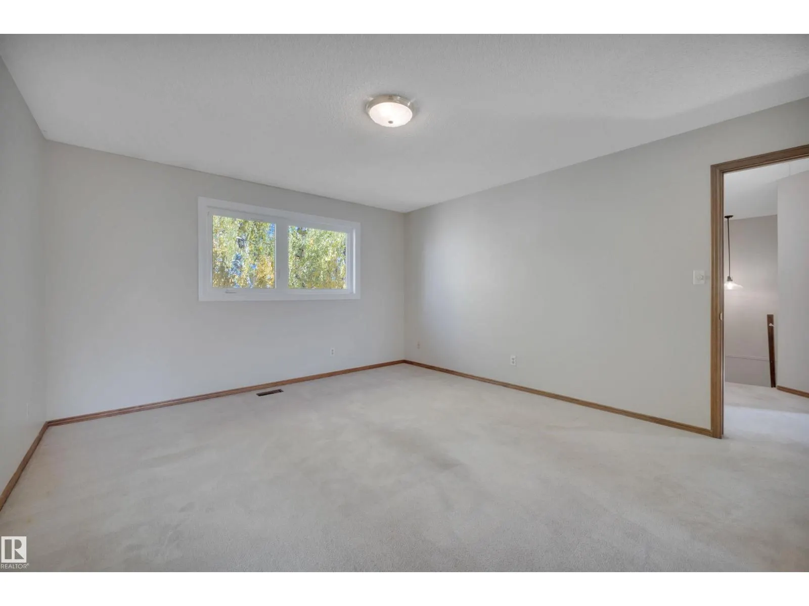 9747 81 AV NW