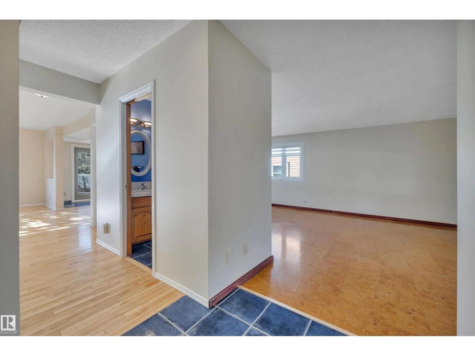 9747 81 AV NW