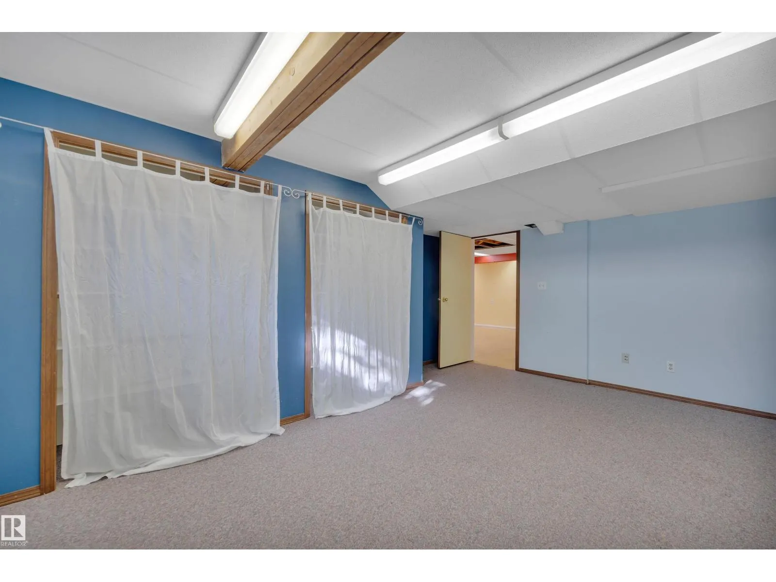9747 81 AV NW