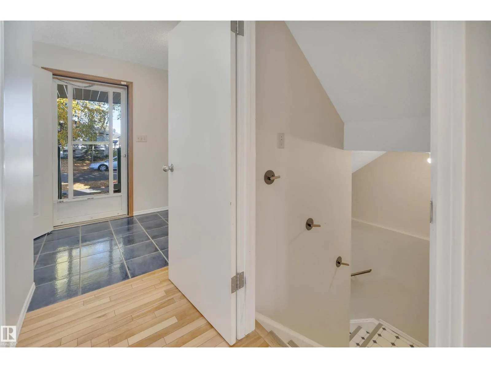 9747 81 AV NW
