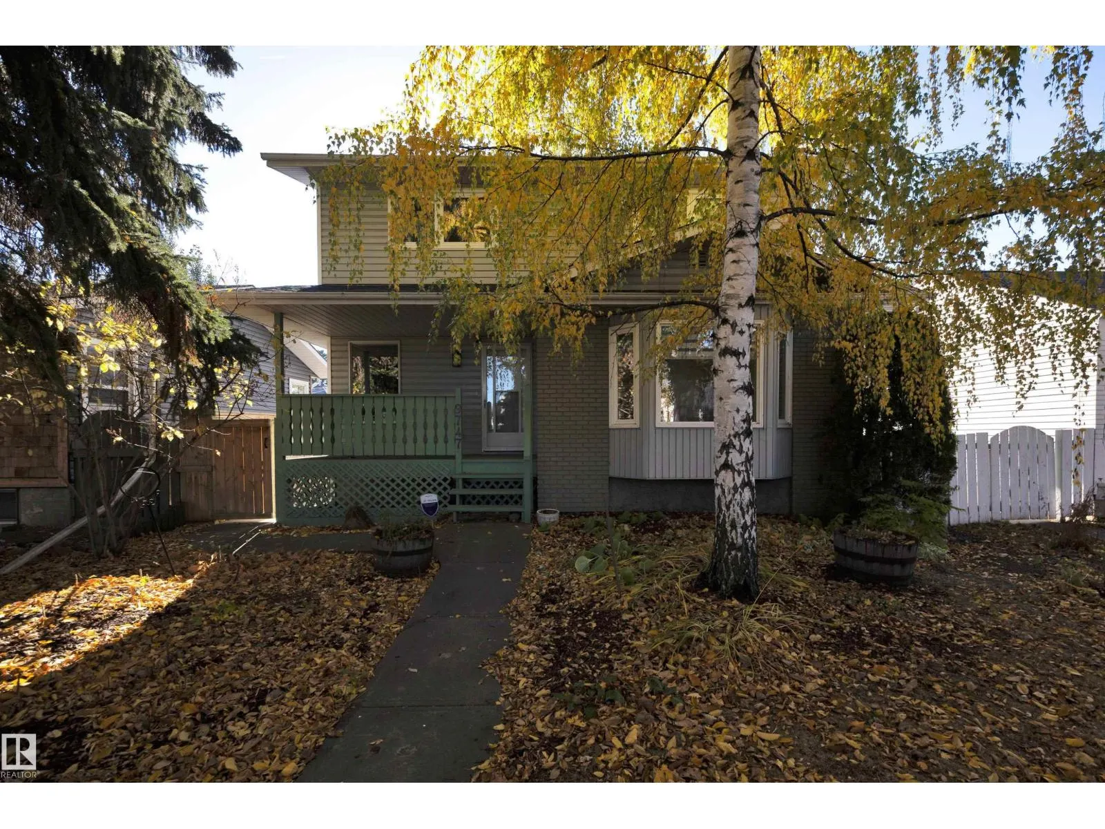 9747 81 AV NW