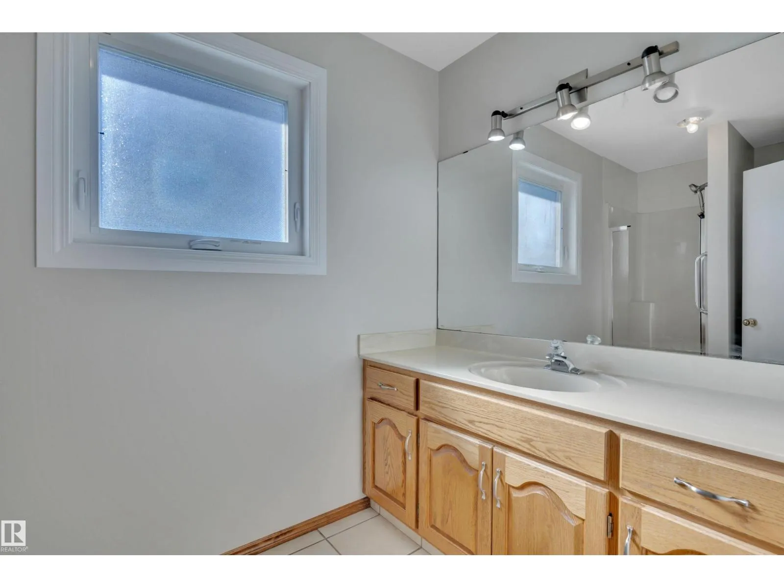 9747 81 AV NW